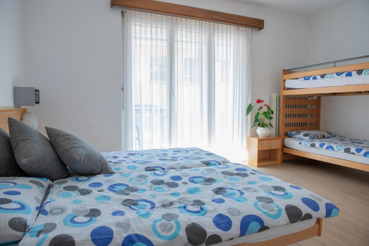 Garni Moderno Hotel เบลลินโซนา ภายนอก รูปภาพ