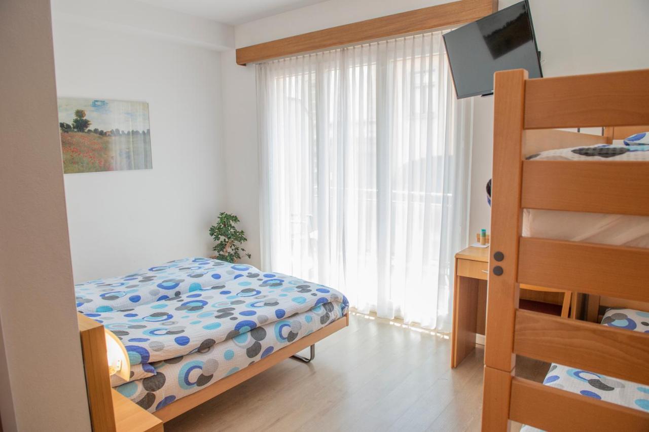 Garni Moderno Hotel เบลลินโซนา ภายนอก รูปภาพ